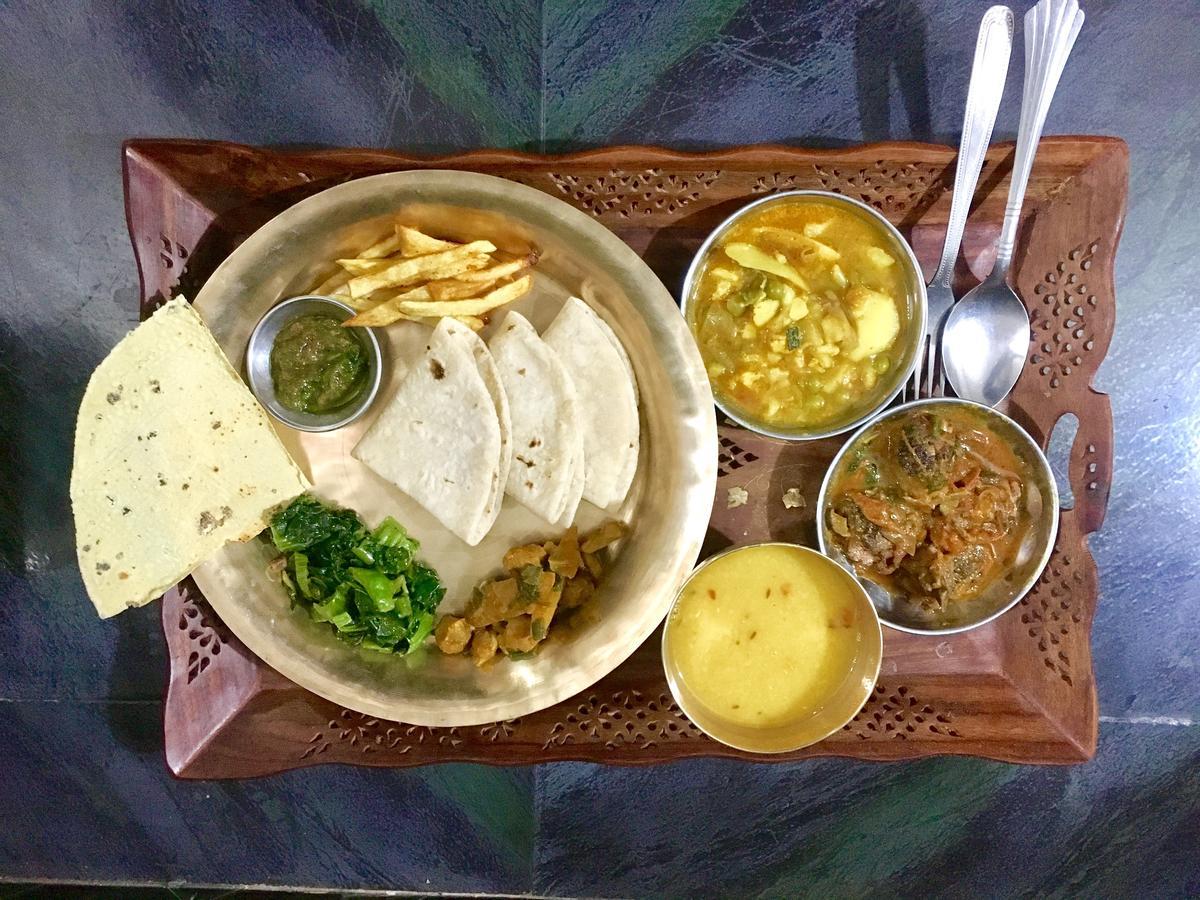 Shrestha Hotel & Restaurant 班迪普尔 外观 照片